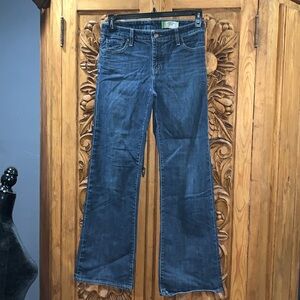 EUC GAP size 4  boot cut jeans